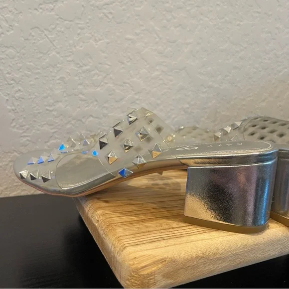 Katy Perry Silver Clear Studded Block Heel Sandals Size: 7.5 Preloved - Picture 6 of 11